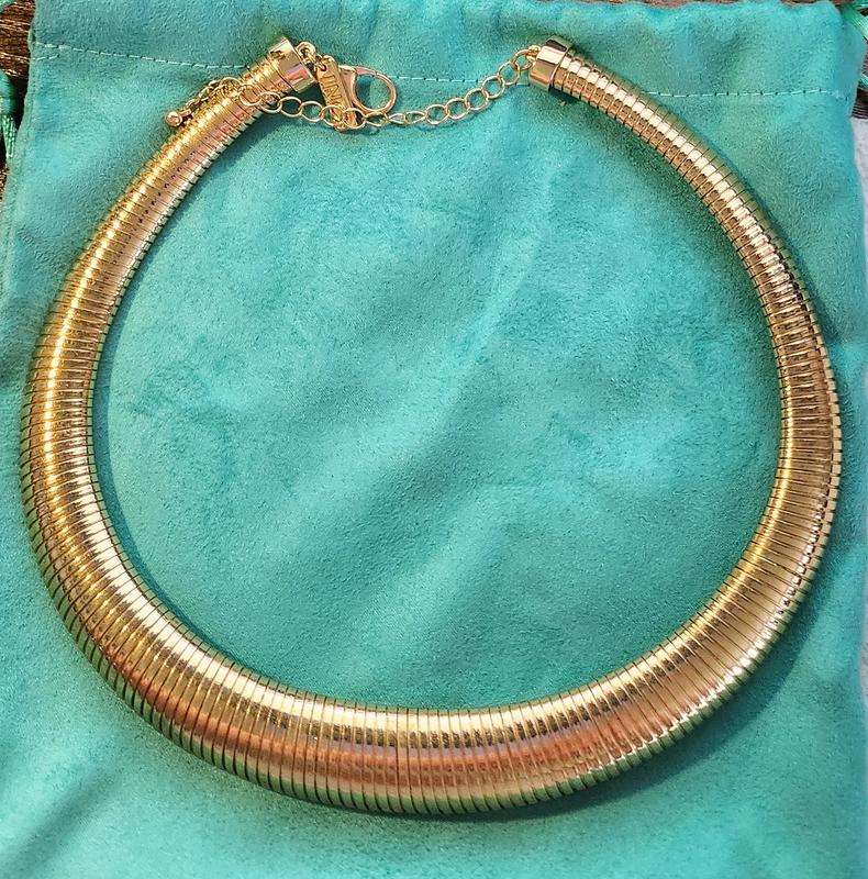 Customer carousel item 1.