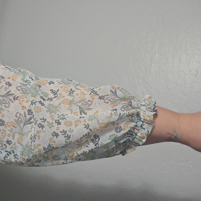 Sleeves come up too short, in a weird spot