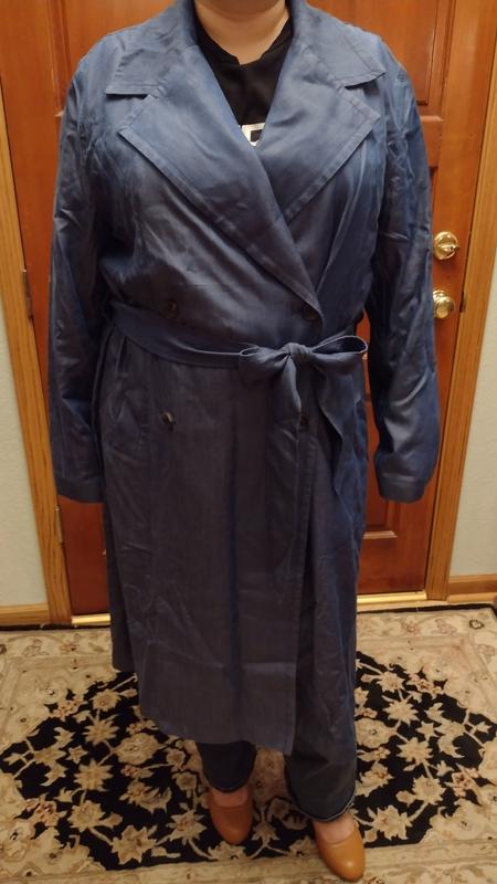 The sleeves are so long that you can't see my hands.