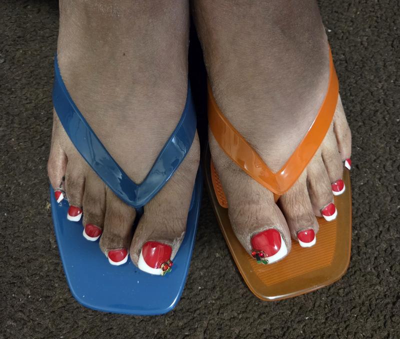 BLUE AND ORANGE JELLY THONG SANDALS