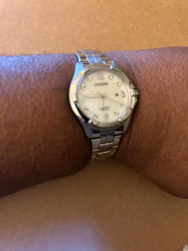 Women's Quartz Stainless Steel Bracelet Watch 32mm