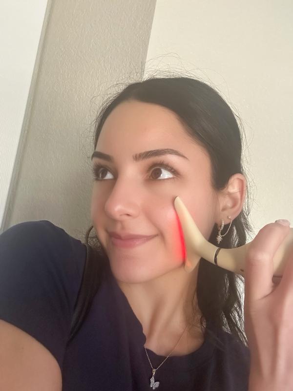 Customer carousel item 1.