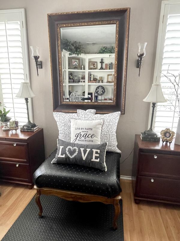 Black & white 26x26 euro shams 2 in a pack