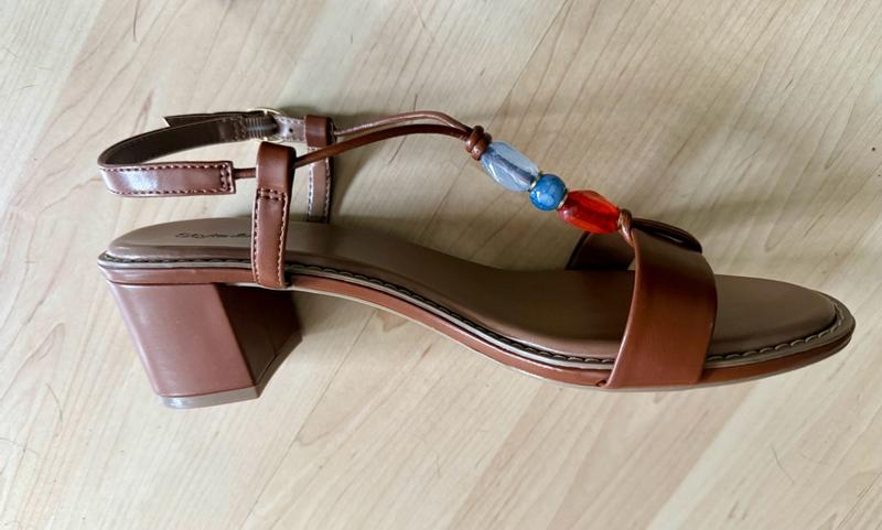 Customer carousel item 6.