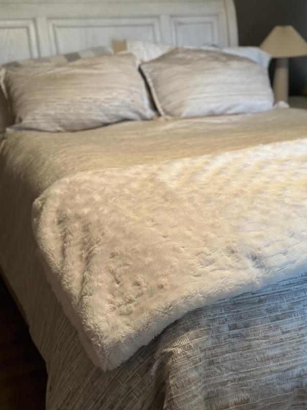 I added additional throw to compliment with different textures. Beautiful for winter season