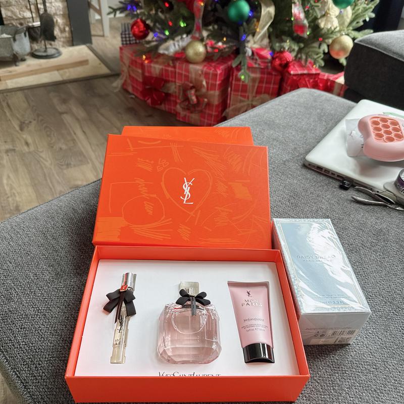 Macy's mon paris gift set best sale