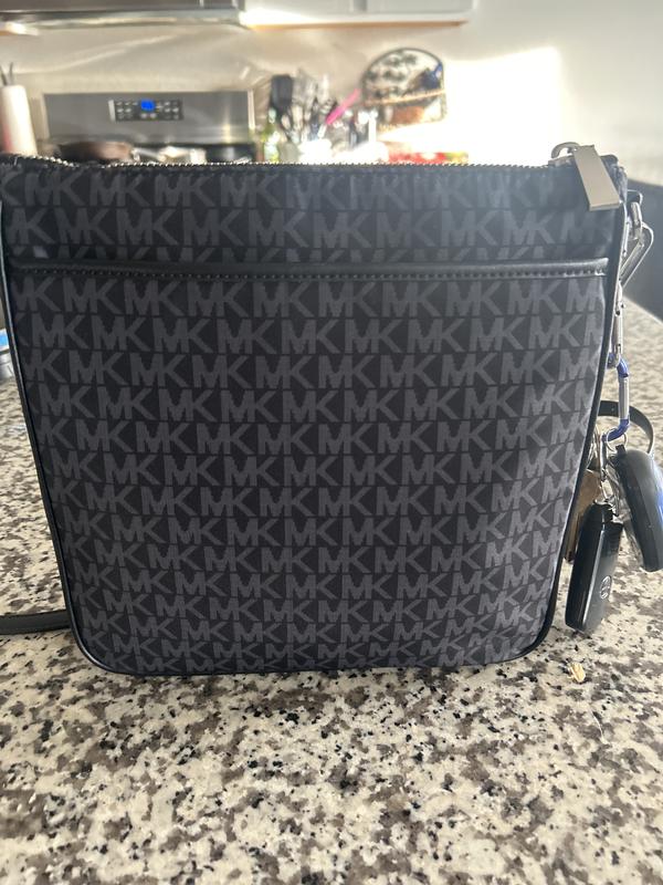 Customer carousel item 4.