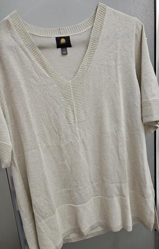 Photo from Hot mama Macys fan.