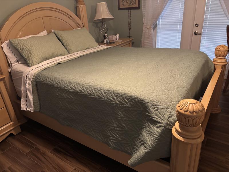 Customer carousel item 1.