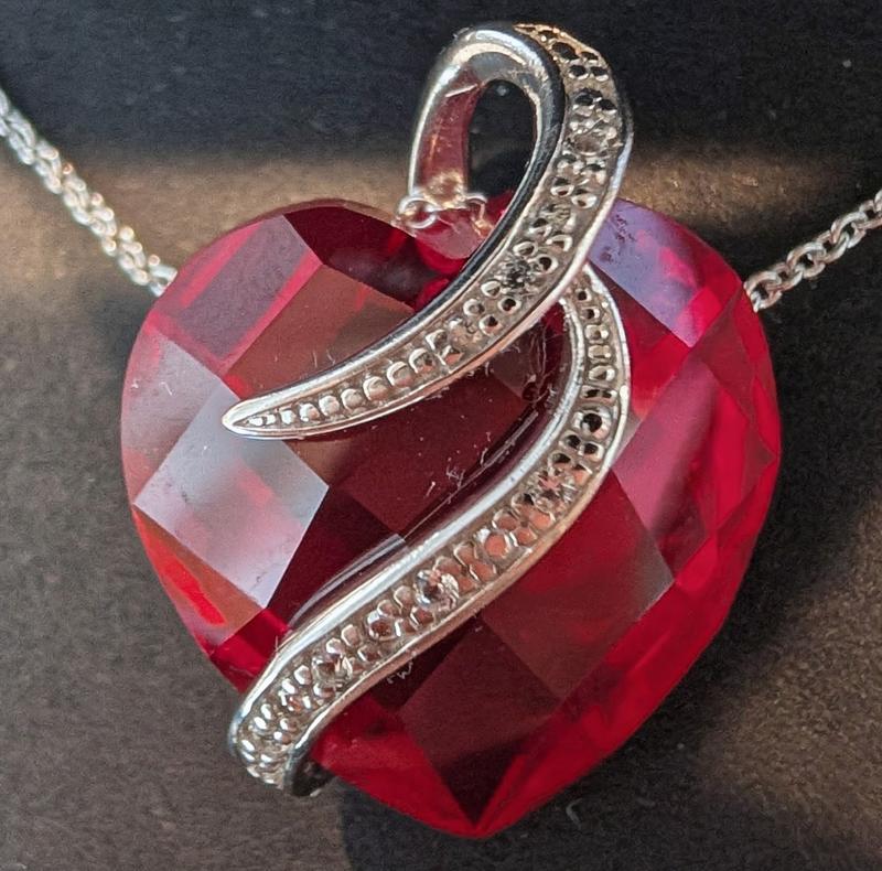 Front, notice lack of sapphires