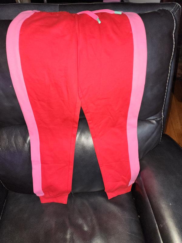 Great Sweatpants in a vibrant color..