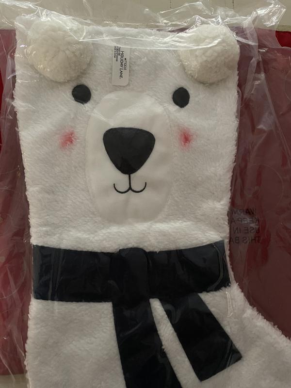 Item received shows the pink color on bears cheeks