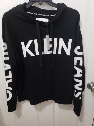 nice-looking sweatshirt