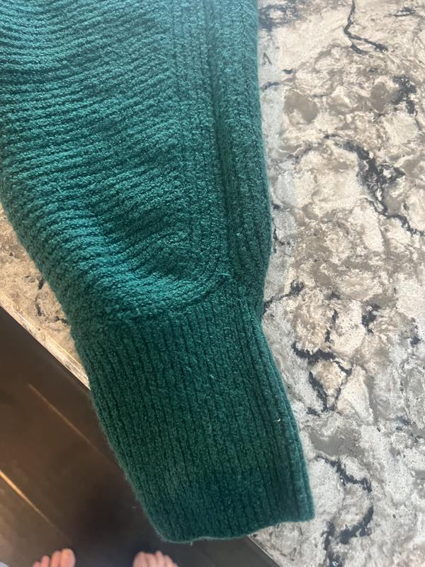 Nice cuffs, not too tight or long