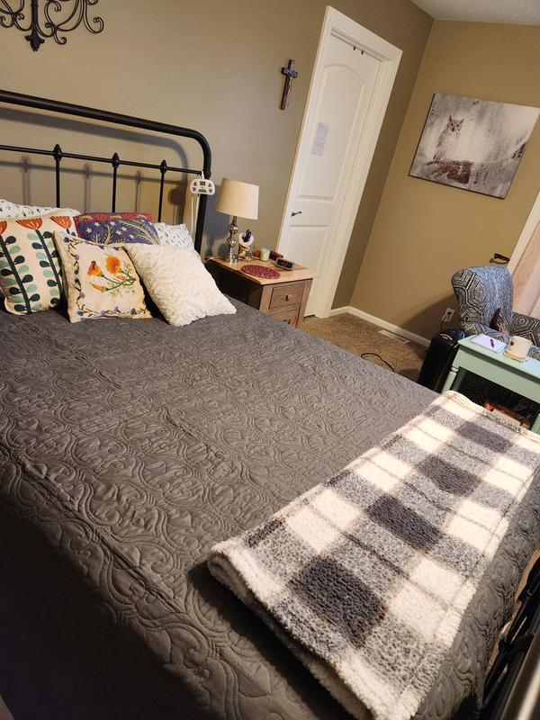 This queen quilt is ultra soft, perfect size.  I  highly recomend it.  Perfect color.