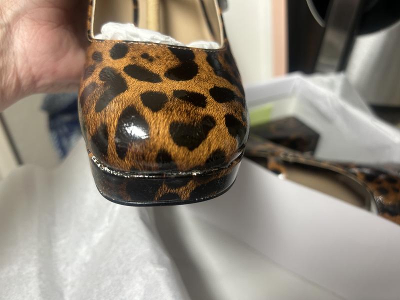 Customer carousel item 3.