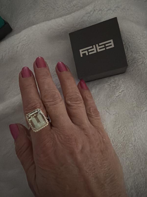 Customer carousel item 1.