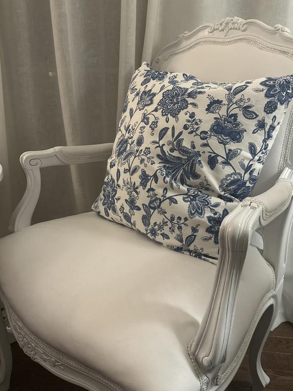 Customer carousel item 1.