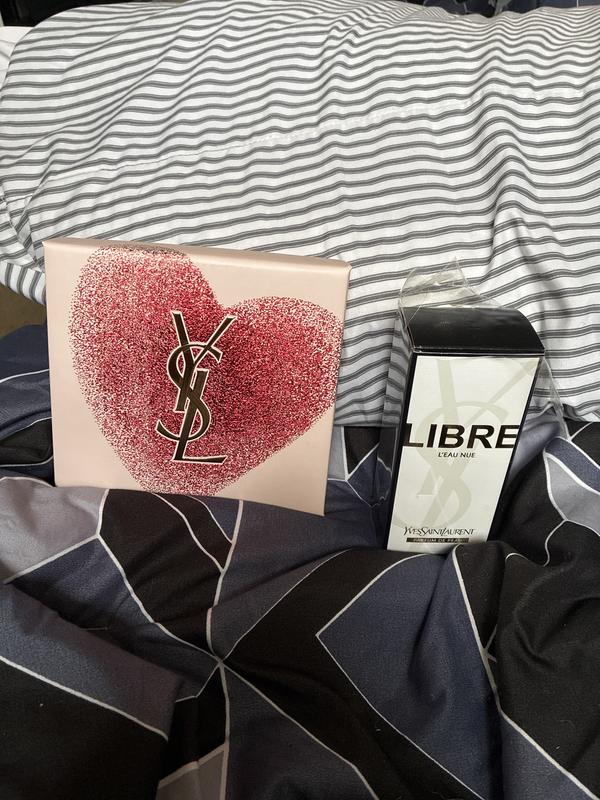 Customer carousel item 6.