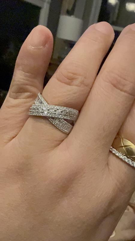 Customer carousel item 1.