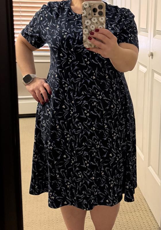 Customer carousel item 12.