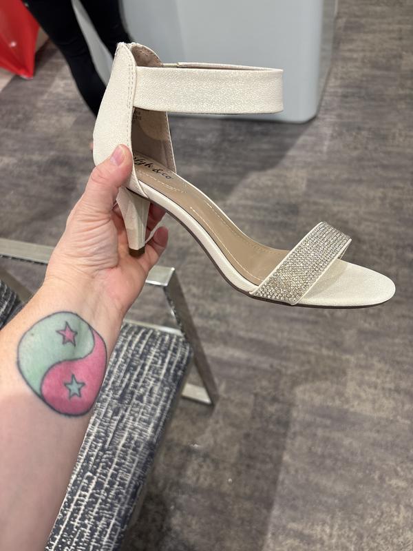Customer carousel item 7.