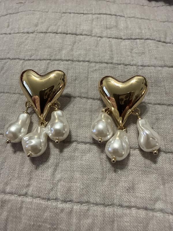 Imagine a cool brook streaming over Pearls