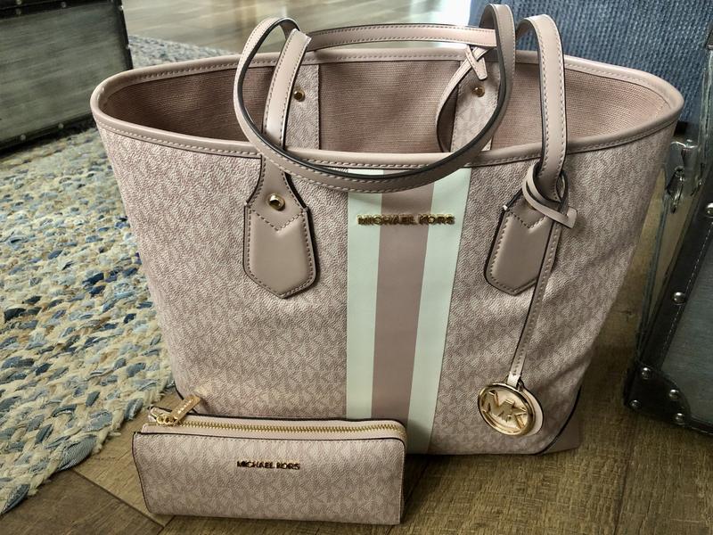 MK Signature Eva Large Tote in Ballet with the Jet Set Travel Large Logo Quarter Zip Wallet in Ballet