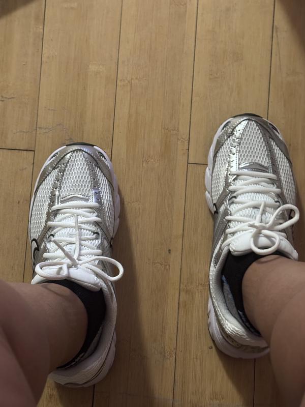 Customer carousel item 11.