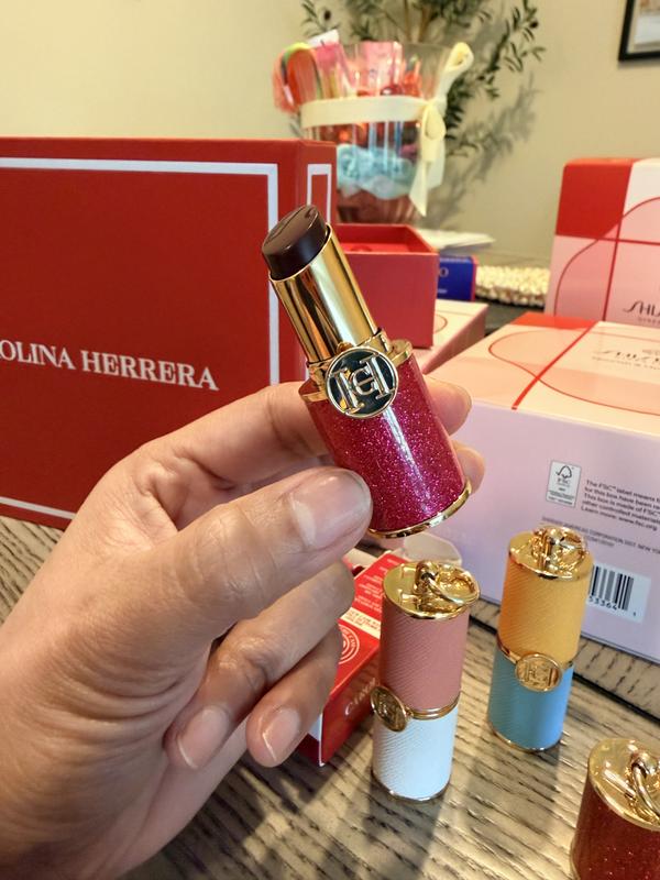 Customer carousel item 1.