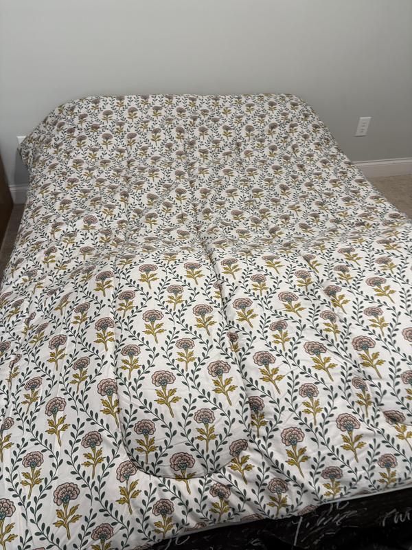 Comforter is reversible