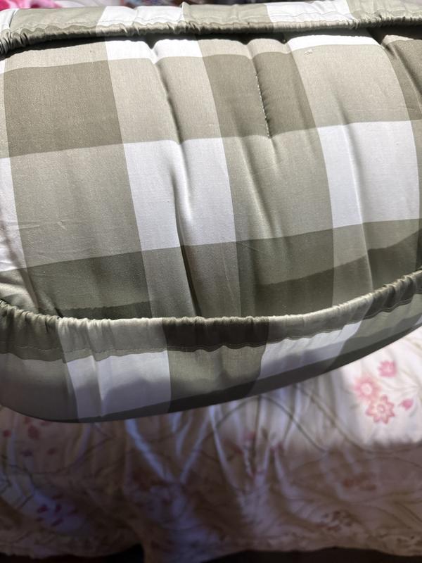 Customer carousel item 4.