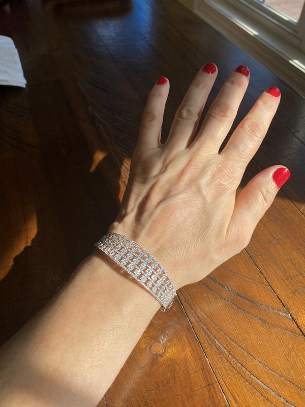 Customer carousel item 1.