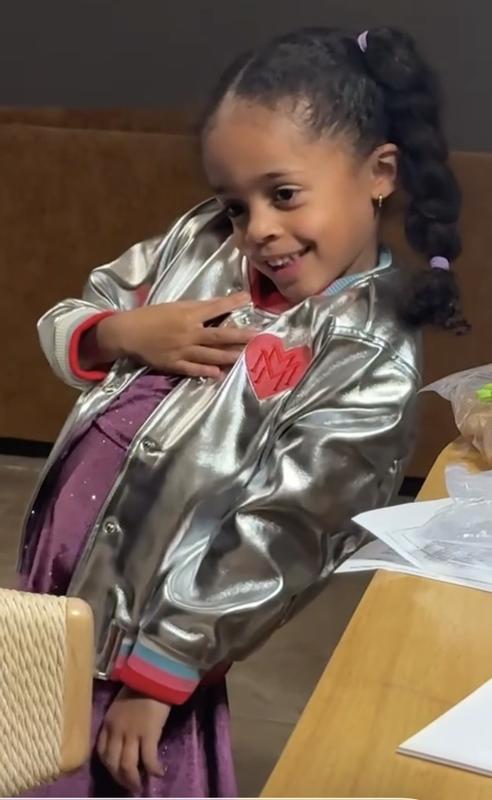 Customer carousel item 1.