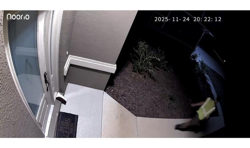 Diamond Stud Earrings (1/10 ct. t.w.) in 10k Gold, White Gold or Rose Gold