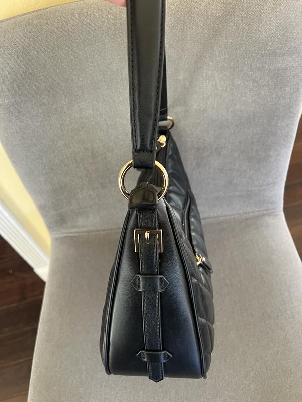 Customer carousel item 6.