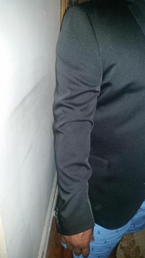 The tight side sleeve