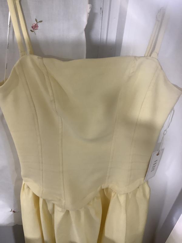 Customer carousel item 3.