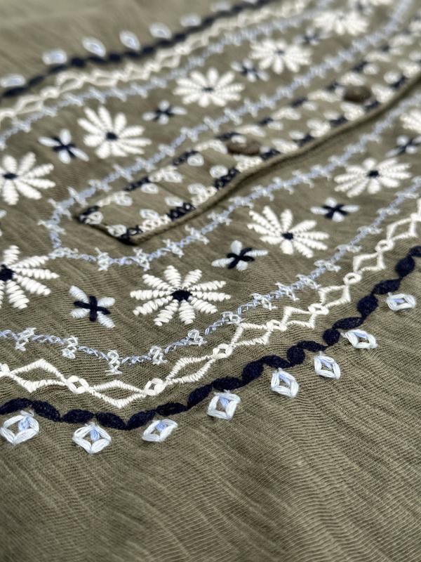 Pretty embroidered design