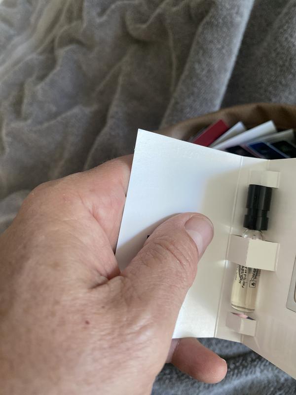 The picture in the ad shows little bottles. That is not what you get.