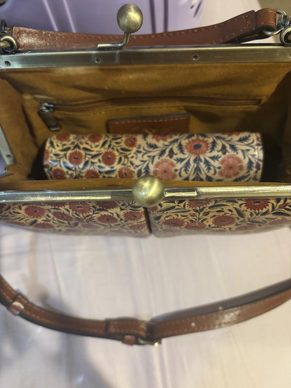 Customer carousel item 1.