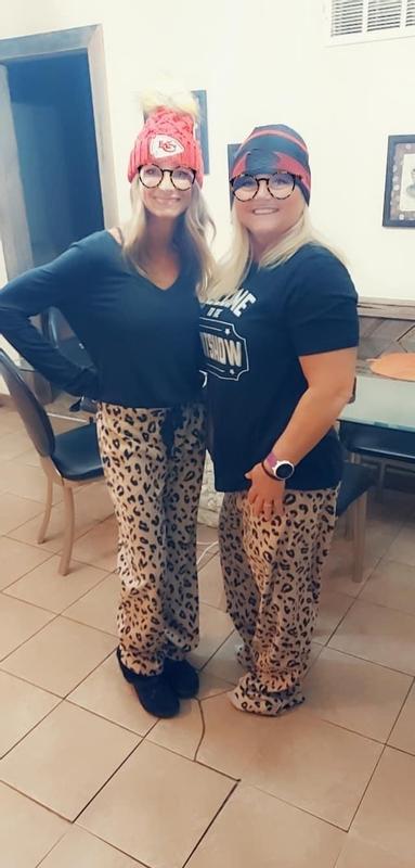 Besties sleepover