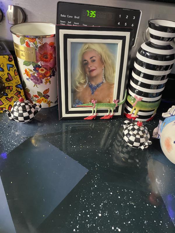 Customer carousel item 1.