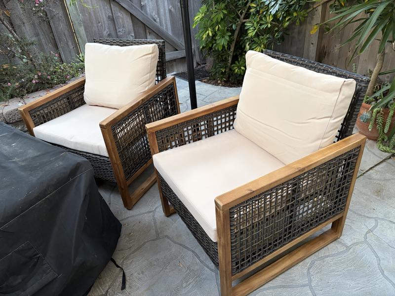 Very Attractive Chat Set!