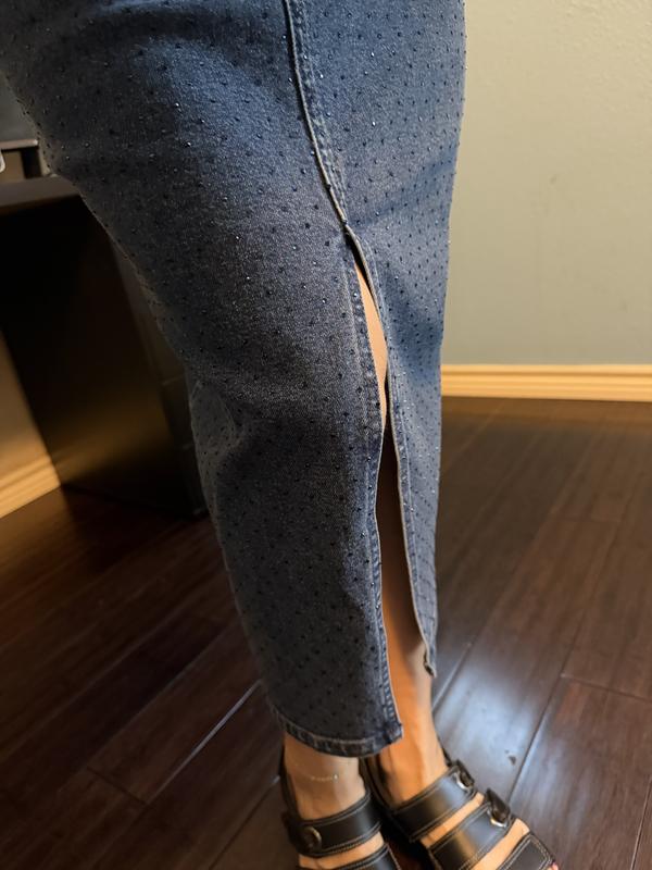 Customer carousel item 3.