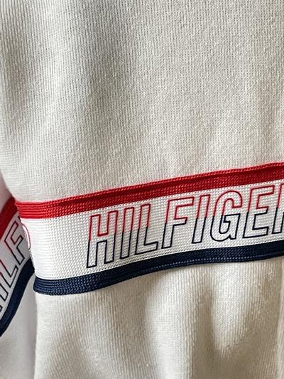 Ribbed Logo Trim On Backside