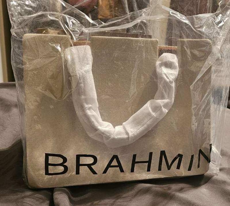 Smaller than it looks but super cute