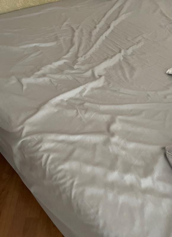 Sheet has to be pulled all around everyday and sometimes in the middle of night