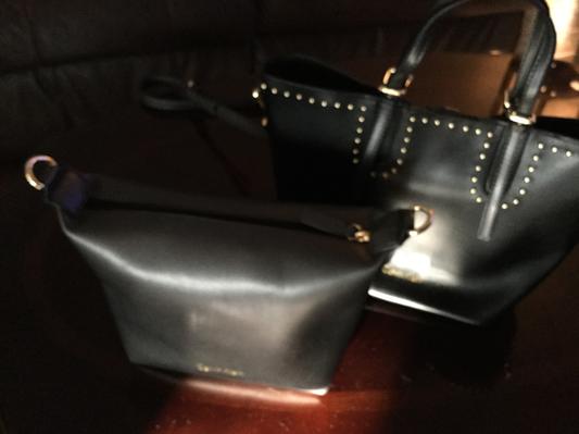 Here is the bag and the removeable bag