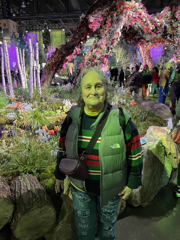 Customer carousel item 1.